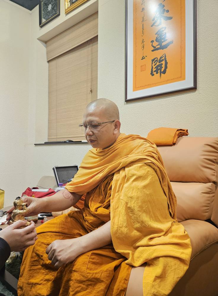 古曼碰此:圖片 10